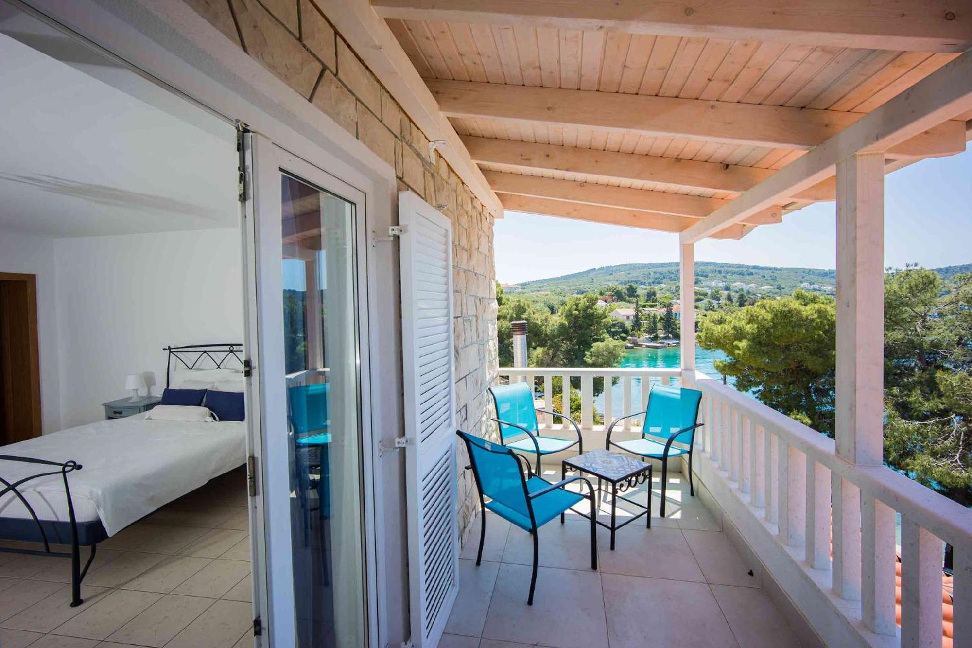 Boutique Guesthouse Sveti Petar, On The Beach, Heated Pool & Boat Berth - Adult Only Nečujam エクステリア 写真