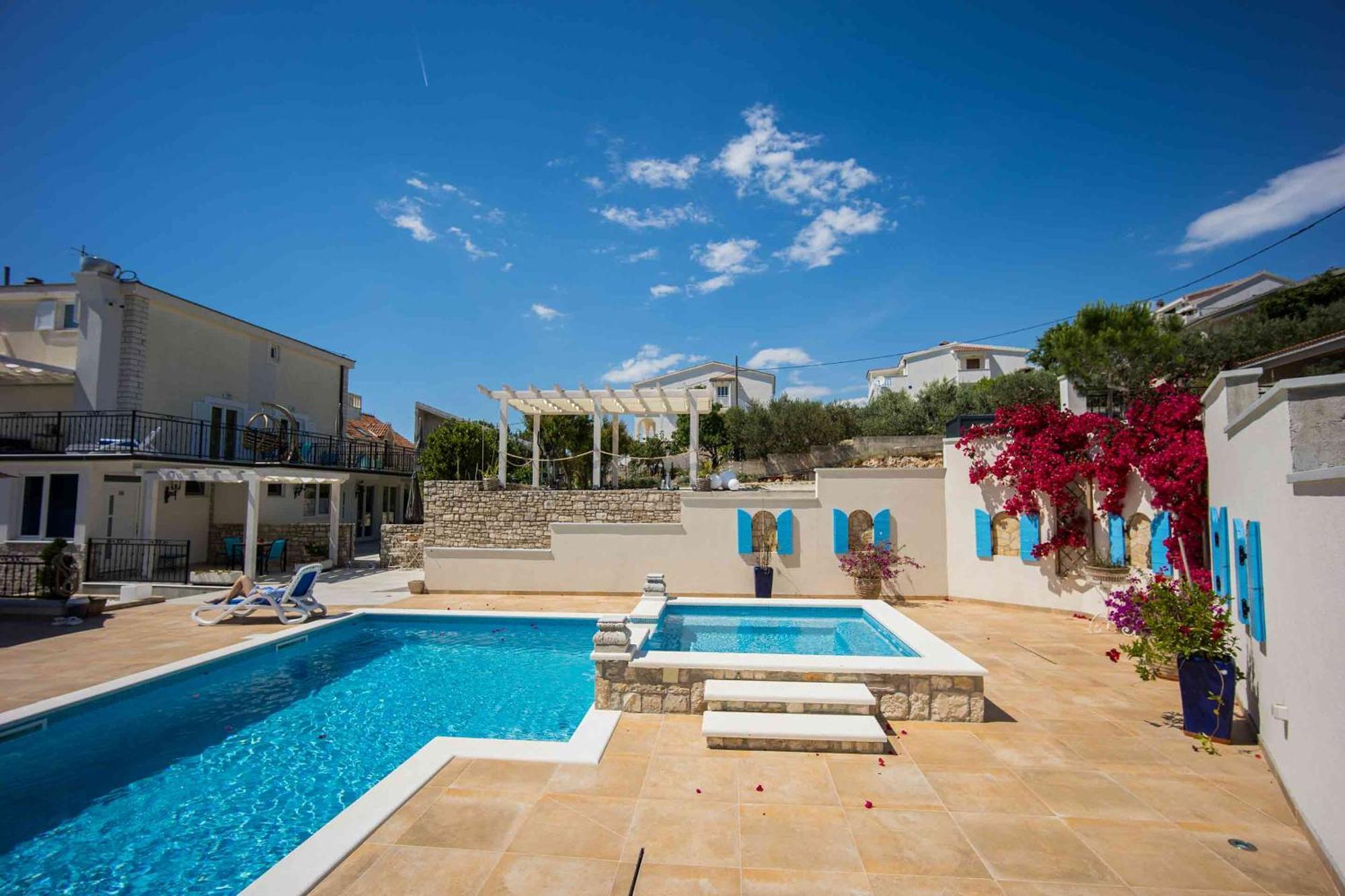 Boutique Guesthouse Sveti Petar, On The Beach, Heated Pool & Boat Berth - Adult Only Nečujam エクステリア 写真