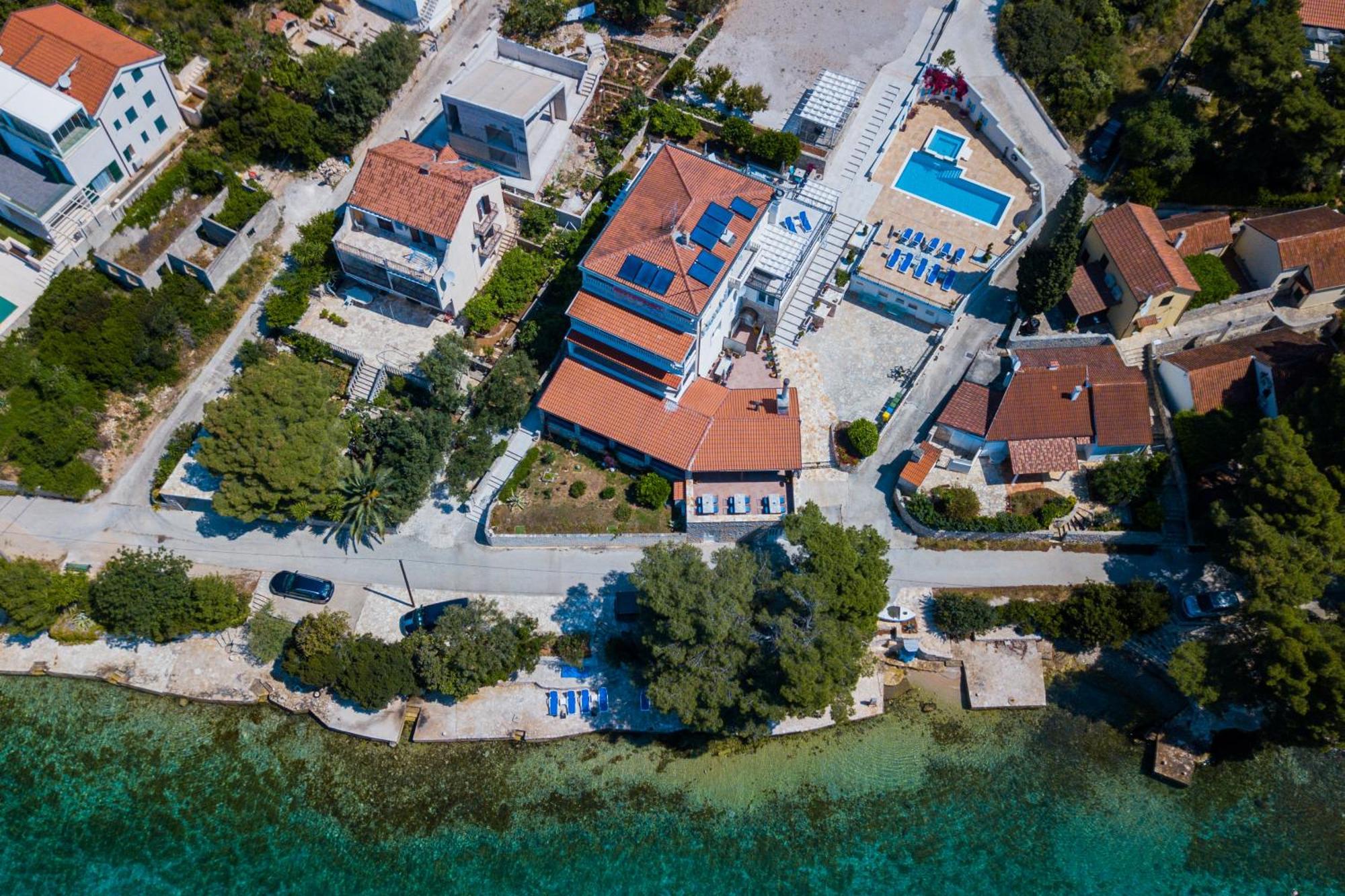 Boutique Guesthouse Sveti Petar, On The Beach, Heated Pool & Boat Berth - Adult Only Nečujam エクステリア 写真